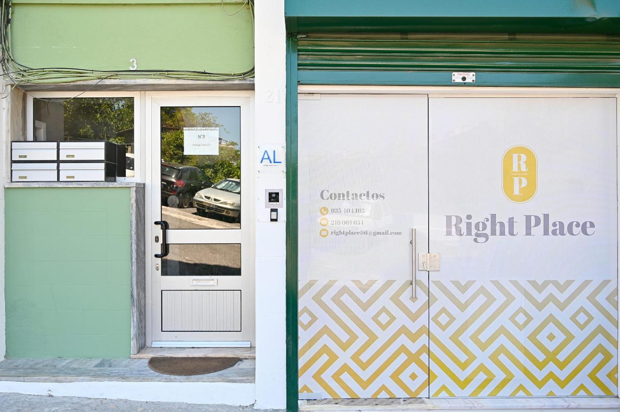 Right Place Lisbon Exterior photo